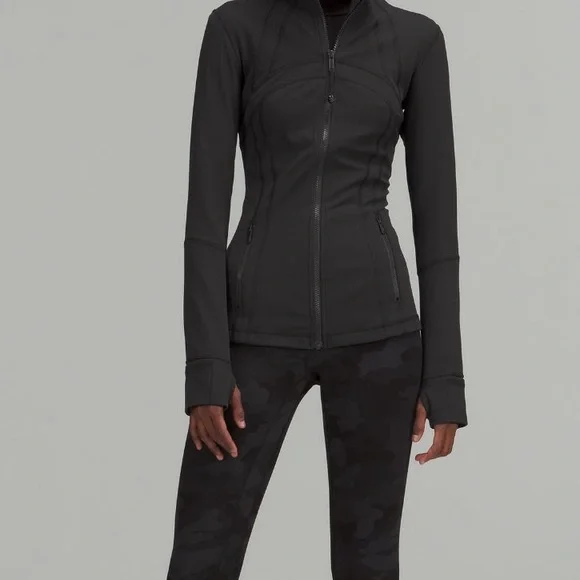 Lululemon Black Utility Jacket with Hood and Ventilation, worn a few times! - Picture 2 of 5